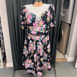 Vintage LISA II Vintage Cottagecore Black Floral Prairie 80's Lace Dress B